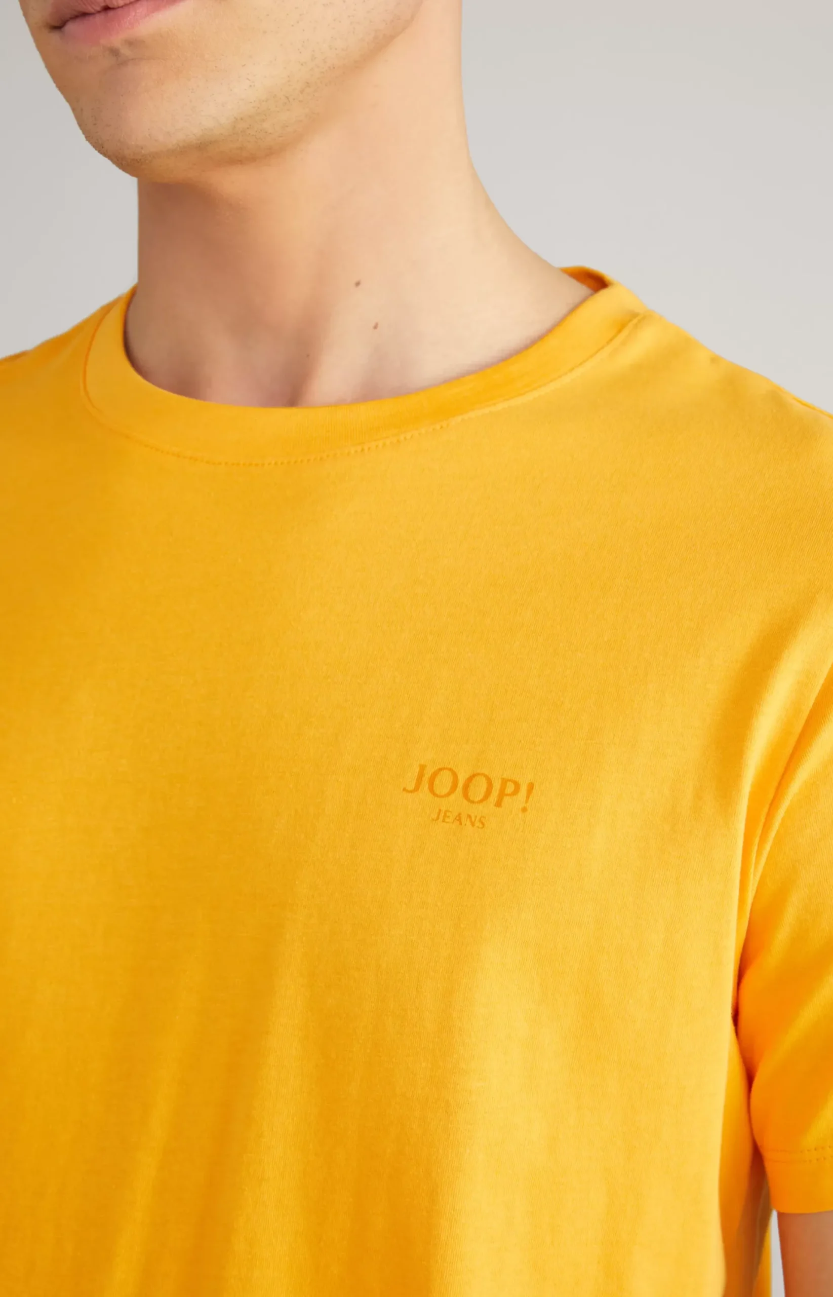 Hot JOOP! Alphis T-Shirt in medium yellow