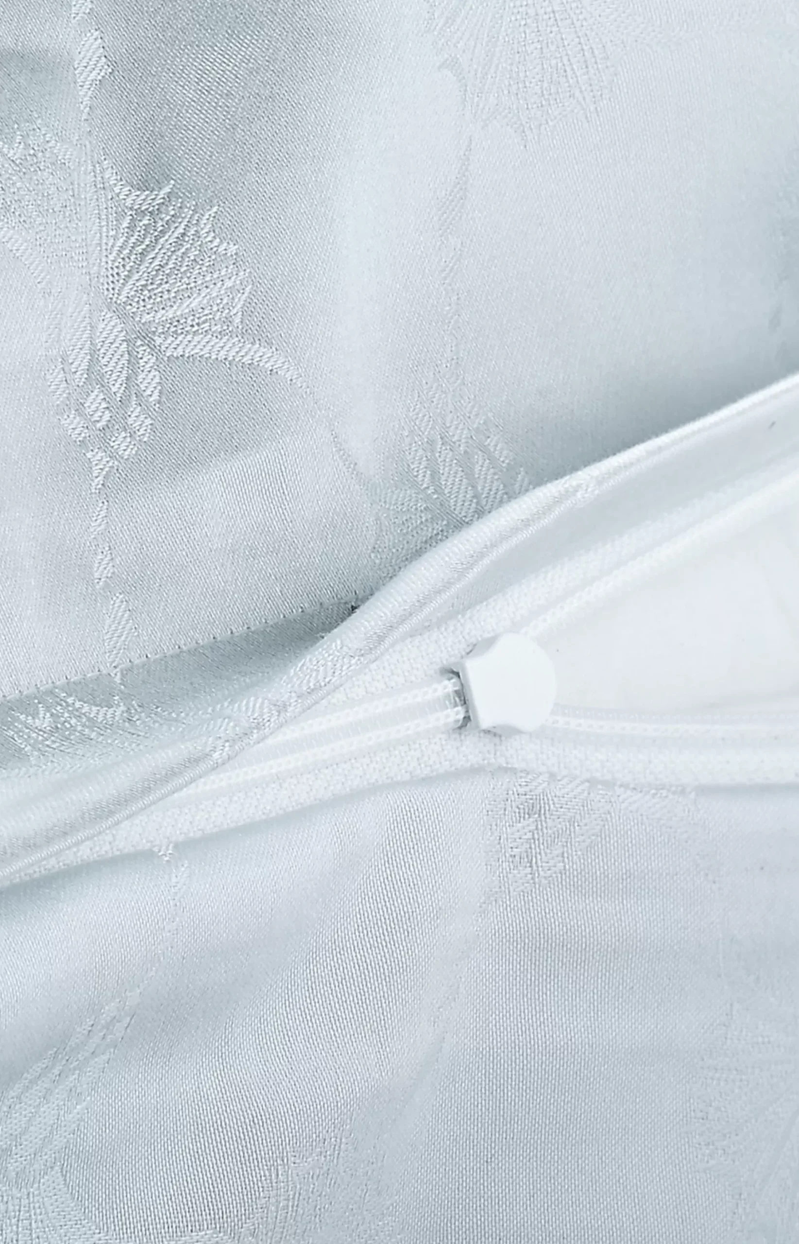 Best JOOP! Cornflower bedlinen, silver