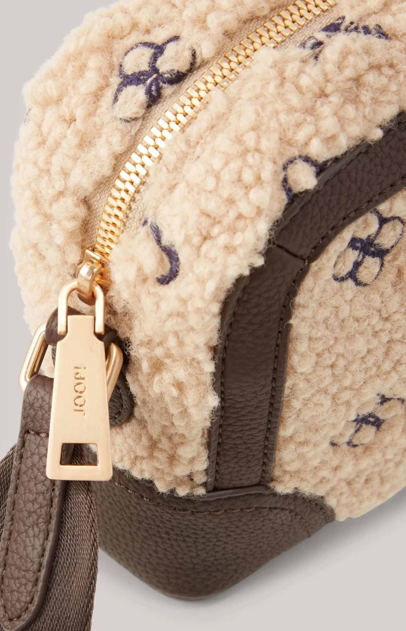 Best JOOP! Decoro Peluche Cloe Shoulder Bag in beige