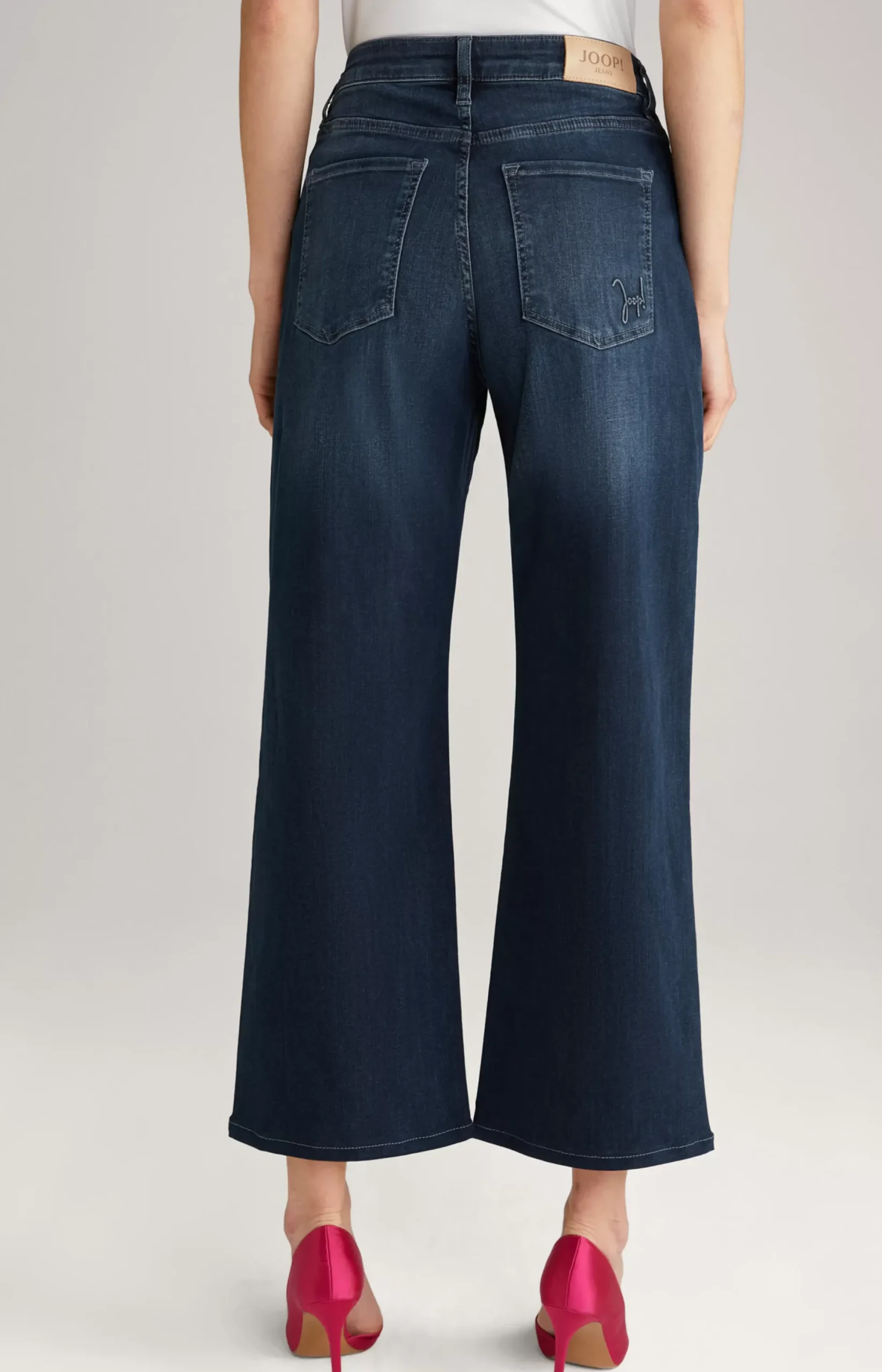 Best JOOP! Jeans in a dark denim blue
