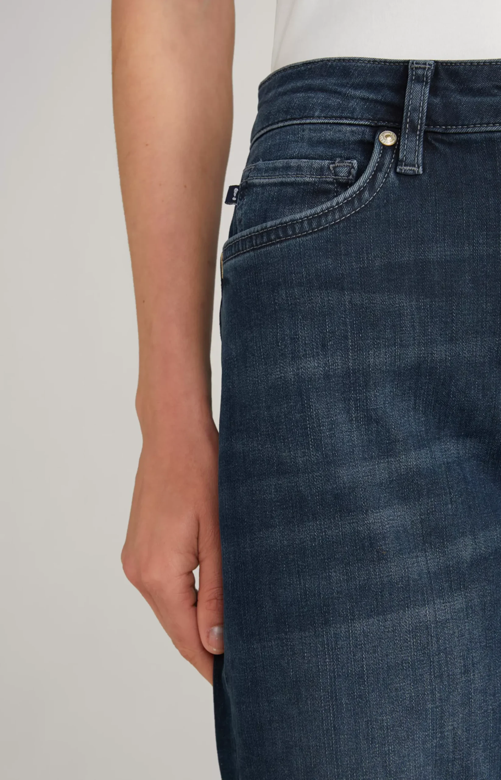 Best JOOP! Jeans in a dark denim blue