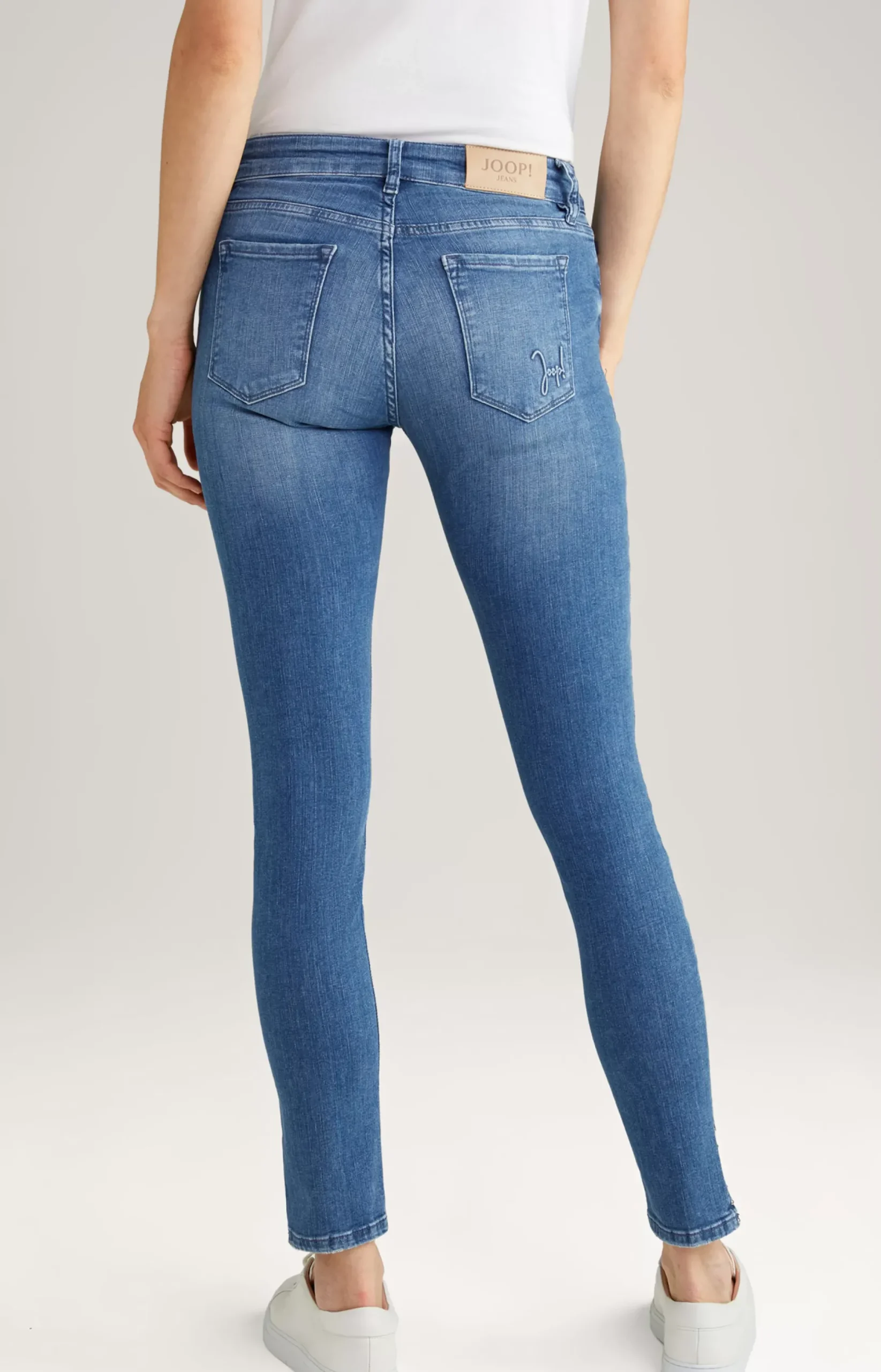 JOOP! Jeans in a Denim Blue Washed Look washed denim blue