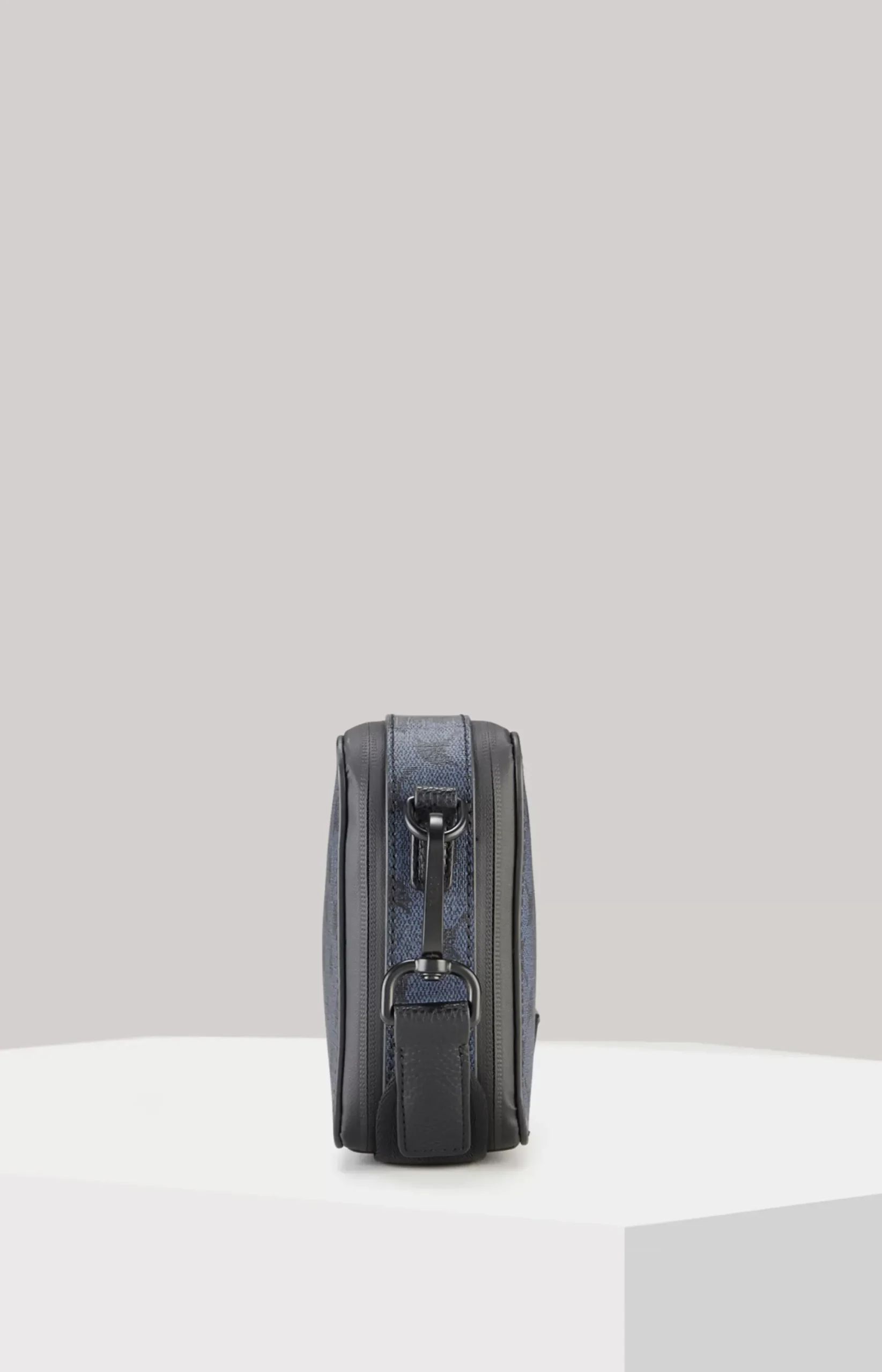 Outlet JOOP! Mazzolino Paolo Shoulder Bag in a Pattern dark blue
