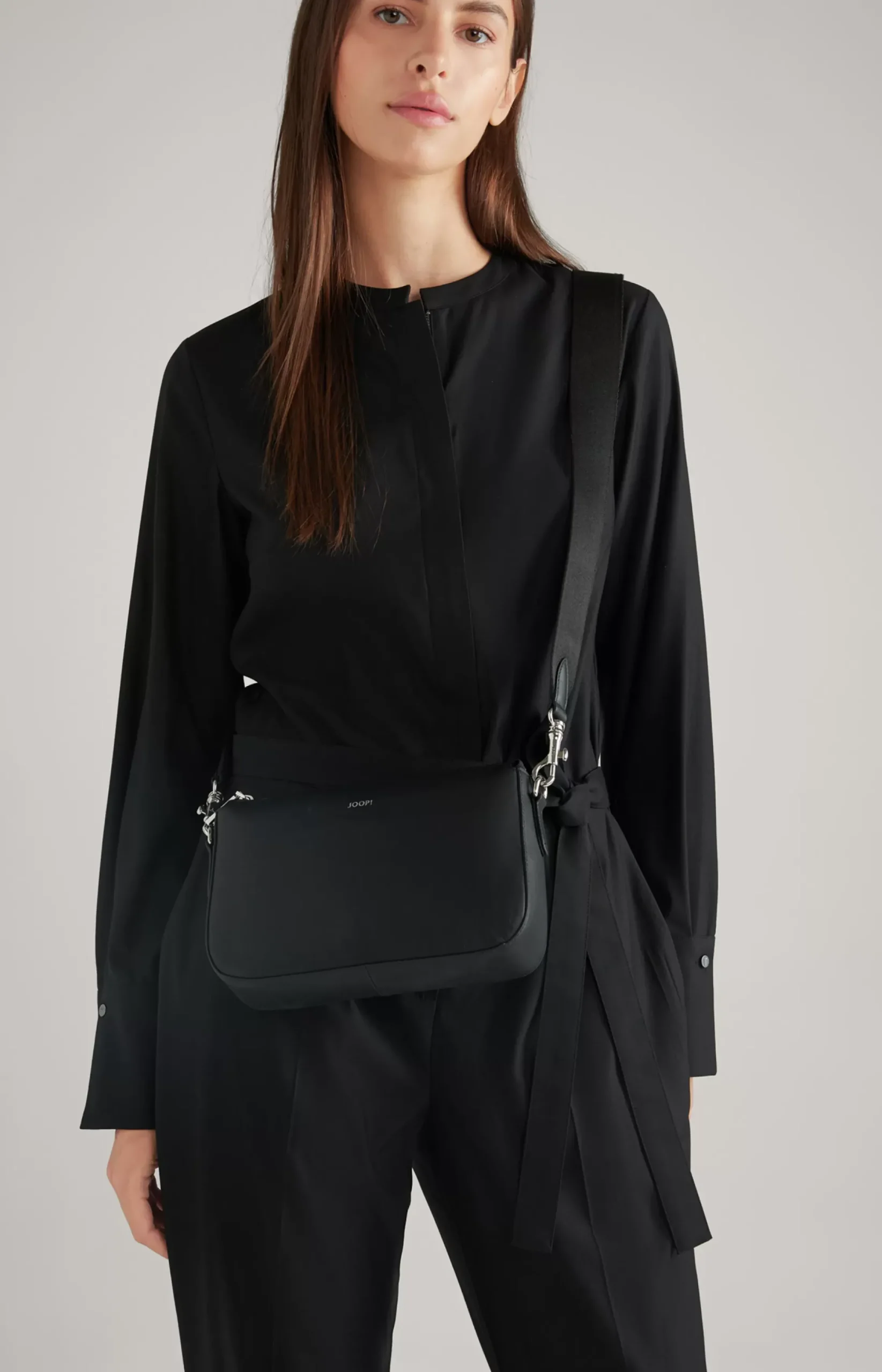 Outlet JOOP! Sofisticato Jasmina Leather Shoulder Bag in black