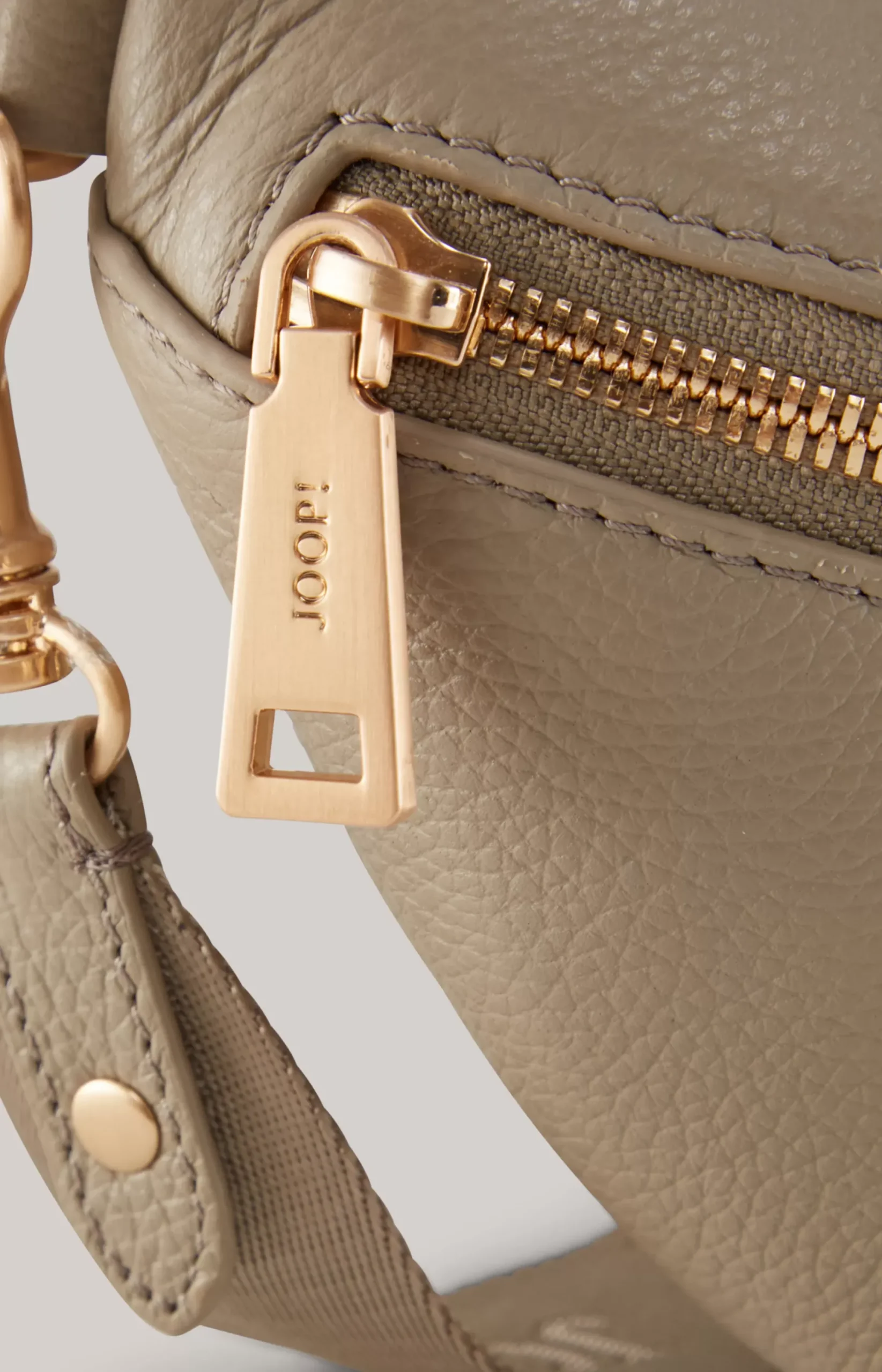 Hot JOOP! Vivace Isabella Shoulder Bag in greige
